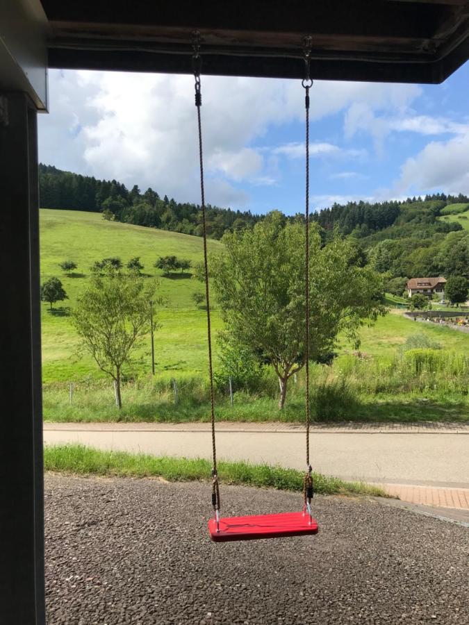 S-Suite Das Design-Ferienhaus Im Schwarzwald Biberach  Bagian luar foto