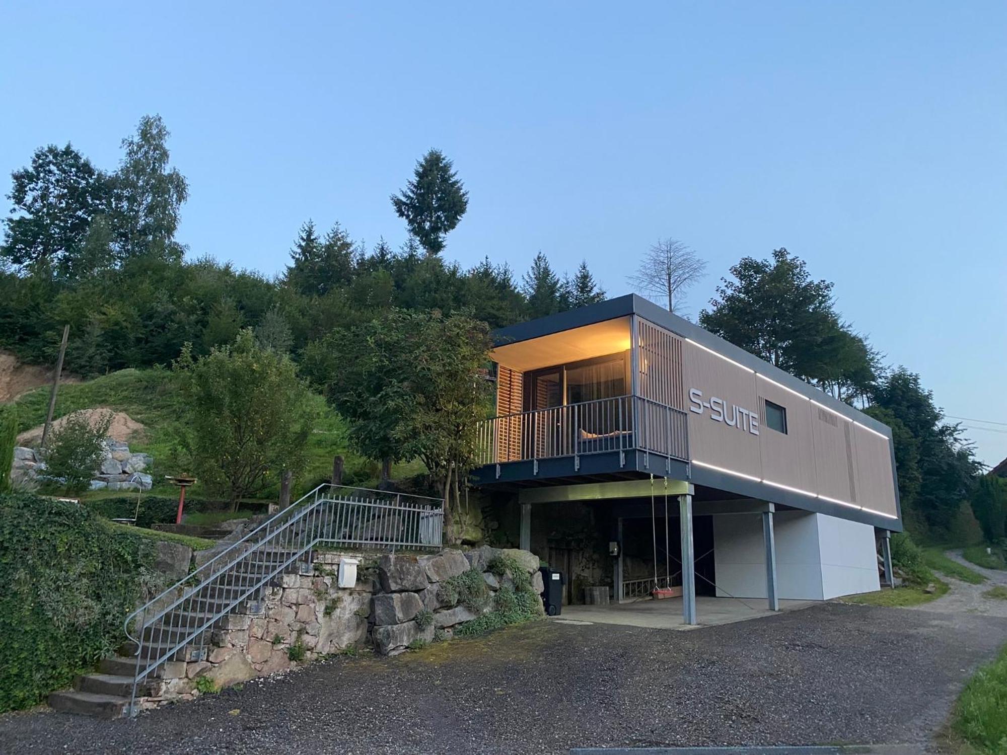 S-Suite Das Design-Ferienhaus Im Schwarzwald Biberach  Bagian luar foto